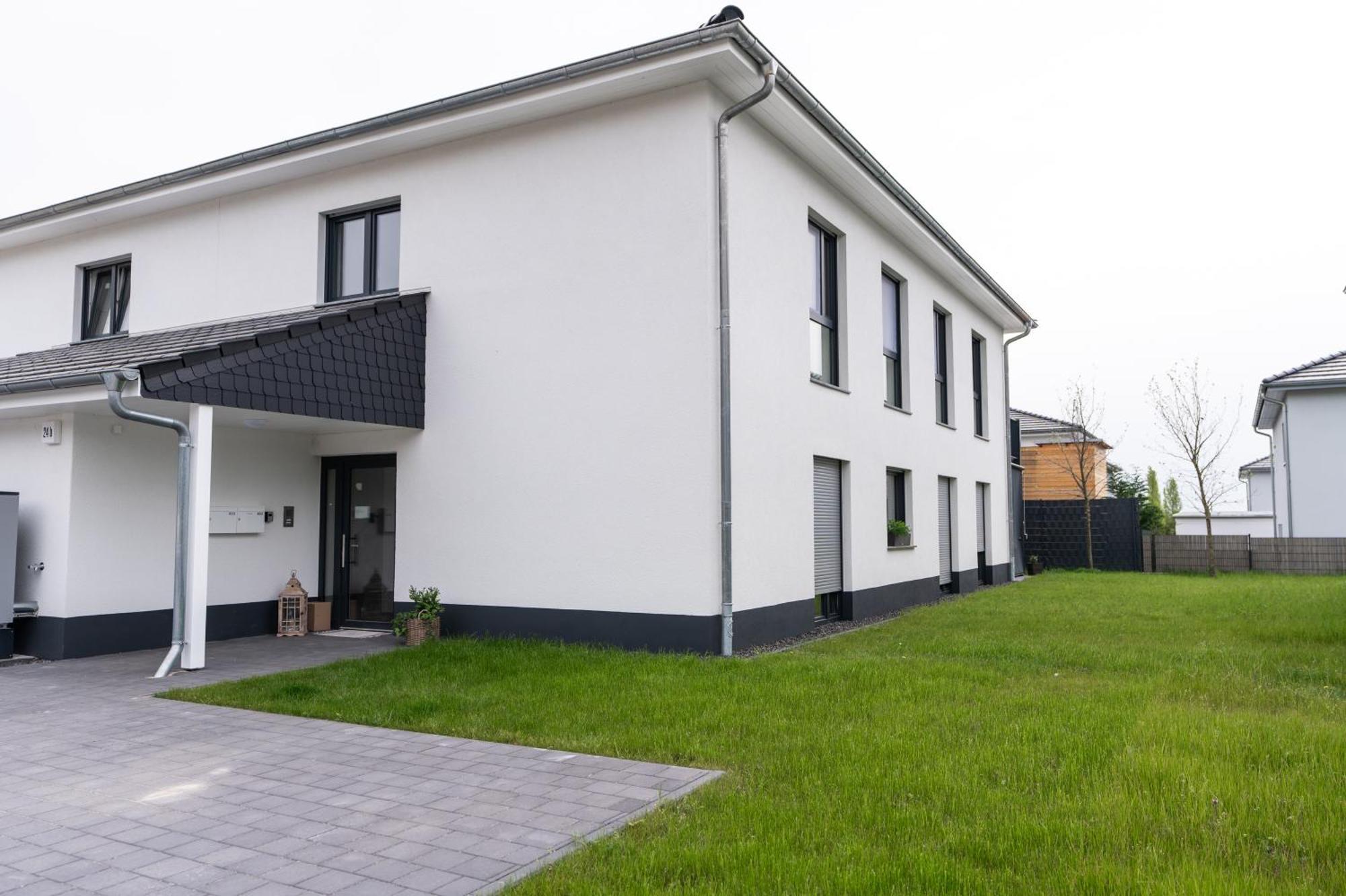 Moderne & Familienfreundliche Ferienwohnung Am Goitzschesee Pouch Exterior photo